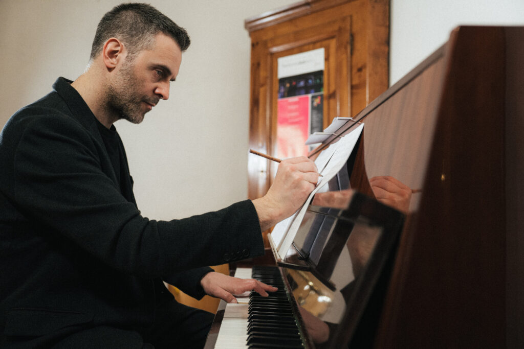 Alessandro Alfonsi al pianoforte